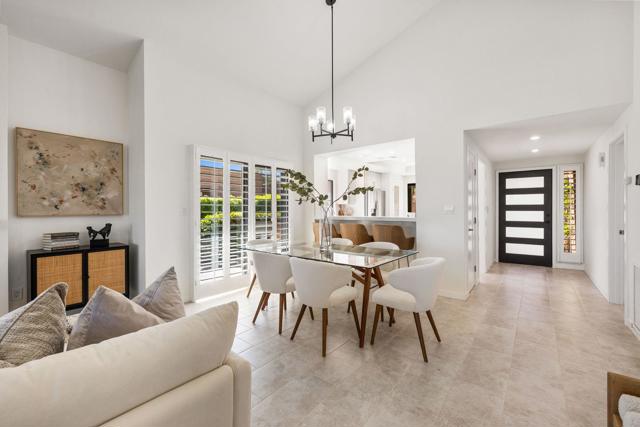 48641 Palo Verde Court, Palm Desert CA: https://media.crmls.org/mediaz/aa9e63d1-2a7a-4d31-9d32-7c13a9bf757e.jpg