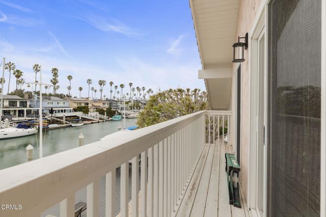 2666 Bayshore Avenue, Ventura CA: https://media.crmls.org/mediaz/aa9e74f5-145b-4649-b78e-8560b728767b.jpg