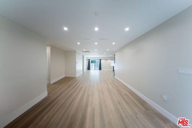 17443 Valerio Street, Van Nuys CA: https://media.crmls.org/mediaz/aa9fde29-6079-41d1-bfcf-a5f42b70fdcc.jpg