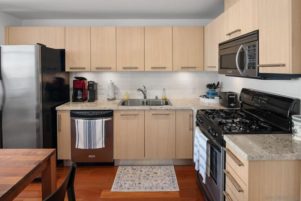 1431 Pacific Hwy - photo 6