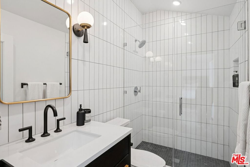 MLS #25556461 img 41