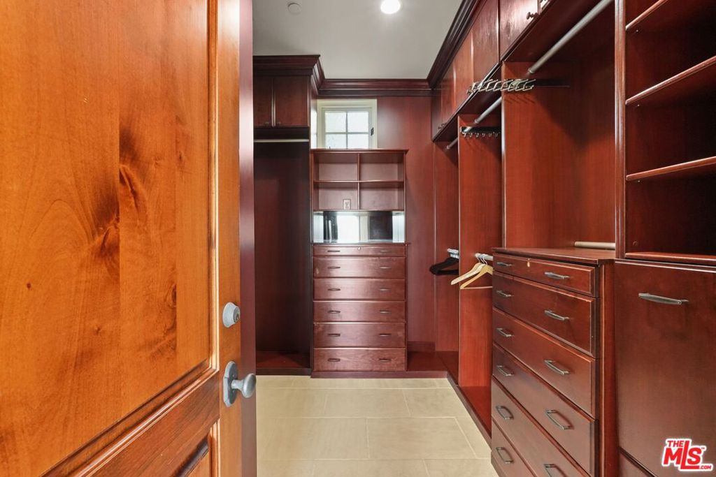 MLS #26847969 image #40