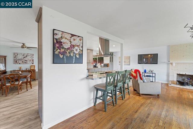 885 Tara Hills Dr, Pinole CA: https://media.crmls.org/mediaz/aaa30124-f72f-4b6e-aa62-d631a18675d1.jpg