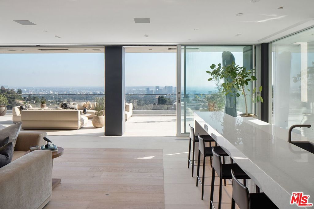 MLS #25488287 img 16