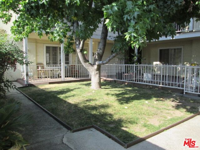 519 Raleigh Street, E photo 6