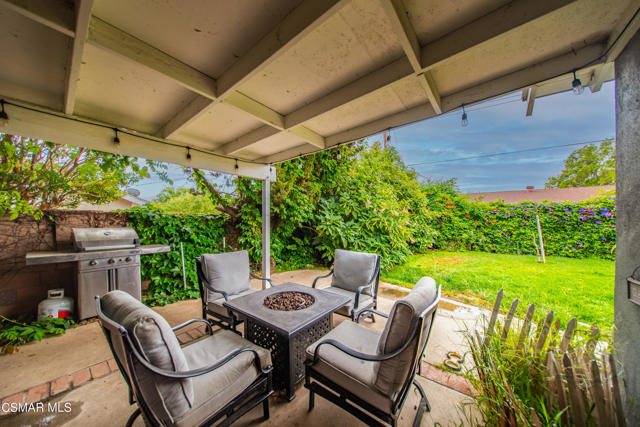 2719 Licia Place, Simi Valley CA: https://media.crmls.org/mediaz/aaa35f6f-8f4c-460d-9274-b3eeac5c0f9c.jpg