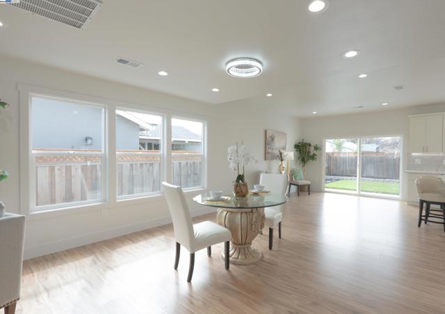Image 4 of 45 For 43425 Fremont Blvd