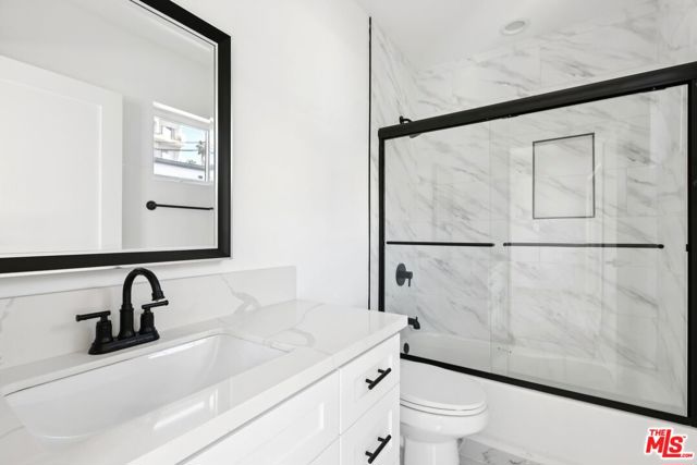 2113 Holly Drive, Los Angeles CA: https://media.crmls.org/mediaz/aaa4cb5b-0fcc-4c85-b49f-afc60462e9d0.jpg
