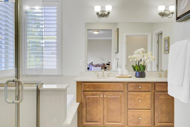 41538 Casabella Cmn, Fremont CA: https://media.crmls.org/mediaz/aaa4e3f7-eb71-4829-a9f3-b65ffadd8bbf.jpg
