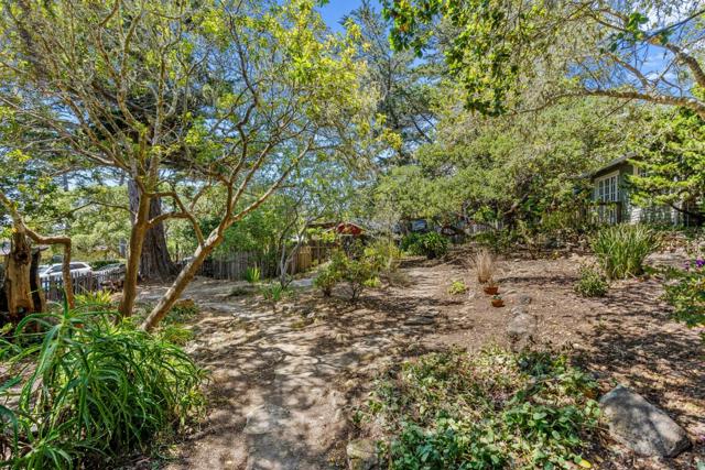 0 Santa Fe 6 SW of Ocean Avenue, Carmel CA: https://media.crmls.org/mediaz/aaa51122-b7c6-4577-8fc8-669b35578631.jpg