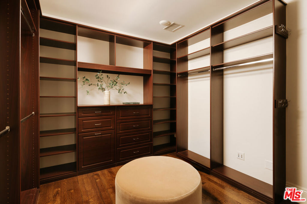 MLS #26839515 image #28