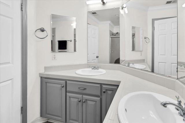 493 Churchill Way, Salinas CA: https://media.crmls.org/mediaz/aaa5855c-9940-49e5-bcfe-185e7aafc8e2.jpg