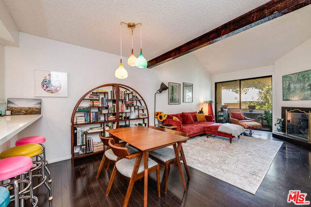 3480 Barham Blvd Apt 326, Los Angeles, CA 90068