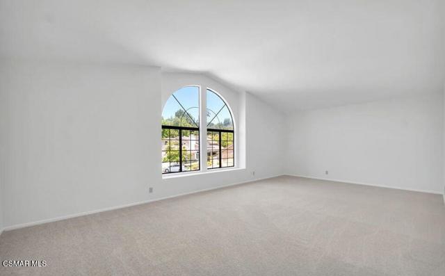 2568 Picadilly Circle, Thousand Oaks CA: https://media.crmls.org/mediaz/aaa74f0d-1fb1-4893-a09f-daa4adf95b9c.jpg