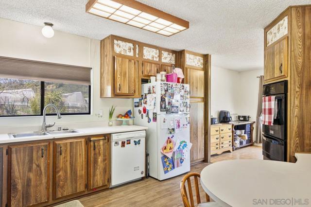 3232 N Twin Oaks Valley Rd, San Marcos CA: https://media.crmls.org/mediaz/aaa817f6-a2a3-4f01-96af-5cd3ca1c3d8f.jpg