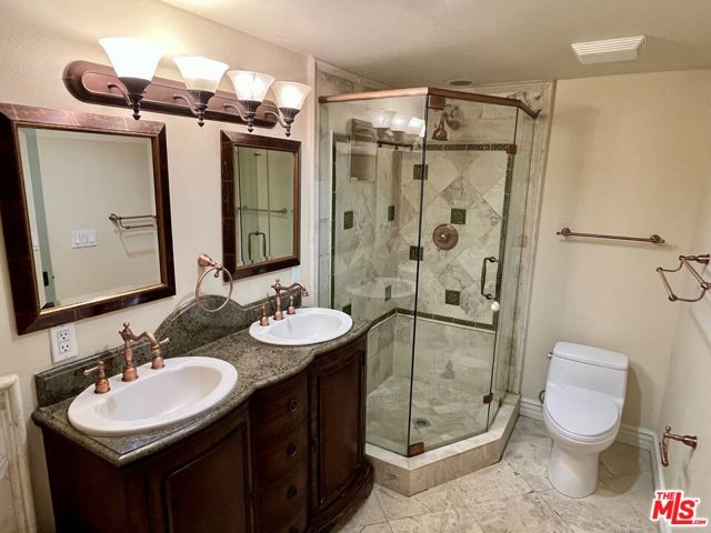 4301 Los Feliz Boulevard, Los Angeles CA: https://media.crmls.org/mediaz/aaa83d3b-1b1e-4391-8469-69010483c125.jpg
