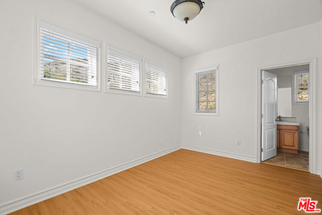 1772 Tamarack Street, Westlake Village CA: https://media.crmls.org/mediaz/aaa8a5ca-f25e-44cf-9e51-e2c35b5110d2.jpg