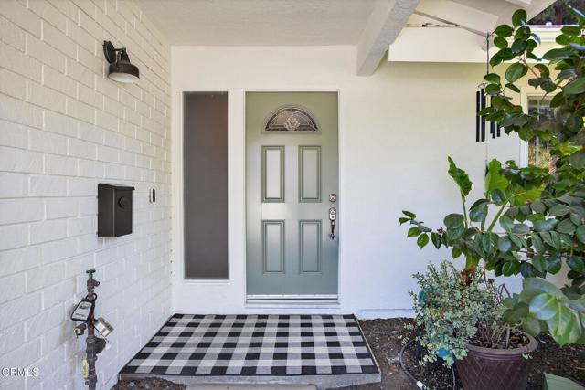 Detail Gallery Image 3 of 30 For 3886 Northland St, Newbury Park,  CA 91320 - 3 Beds | 2/1 Baths