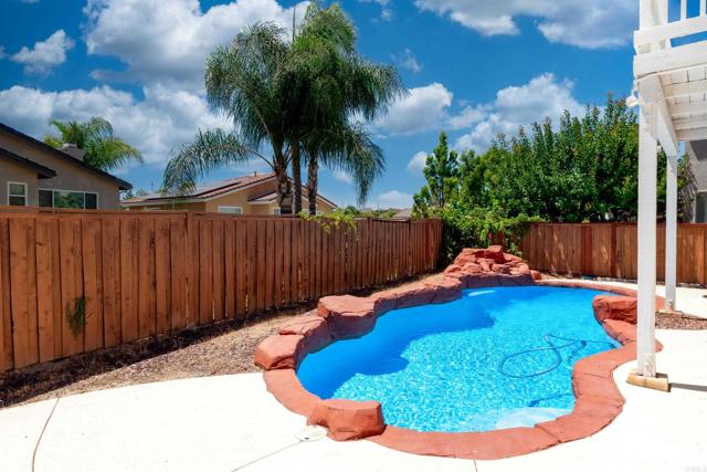 41231 Crooked Stick Dr, Temecula CA: https://media.crmls.org/mediaz/aaa9b078-c05c-47b9-8e25-4f2610e3238e.jpg