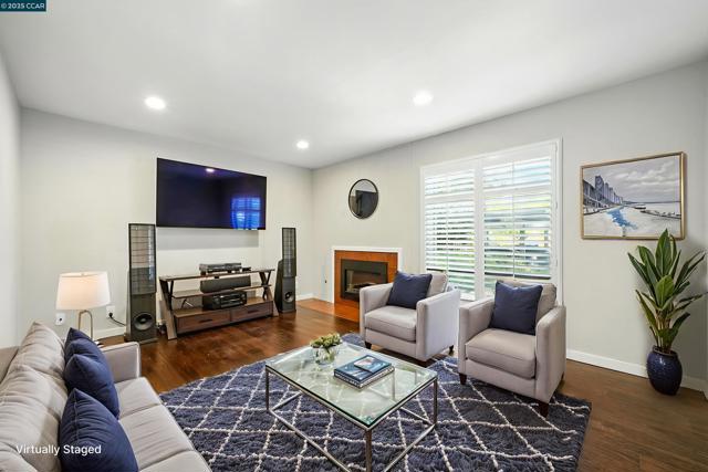 1624 San Luis Rd, Walnut Creek CA: https://media.crmls.org/mediaz/aaab31ac-e02a-4d1a-a7c5-1bbc6f672393.jpg