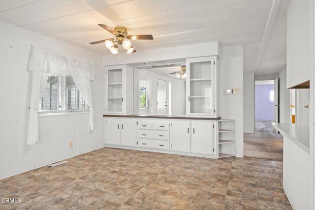 Detail Gallery Image 8 of 41 For 80 Copland Cir #80,  Ventura,  CA 93003 - 2 Beds | 2 Baths