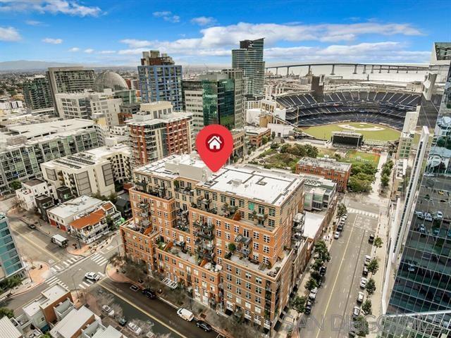 877 Island Ave, San Diego CA: https://media.crmls.org/mediaz/aaac3864-4e32-4d3d-86c1-627d4f76a6d2.jpg