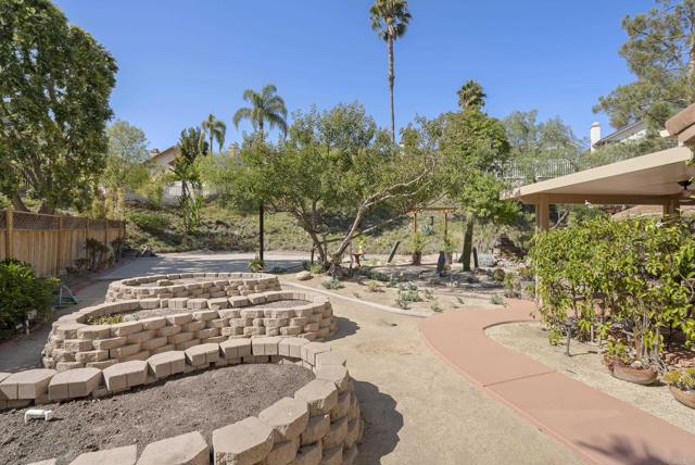 Detail Gallery Image 39 of 47 For 4989 Corte Playa Encino, San Diego,  CA 92124 - 4 Beds | 2/1 Baths