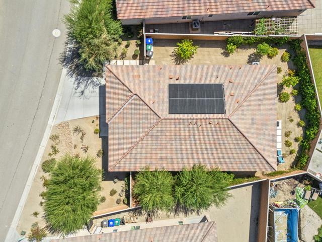 39613 Taffala Drive, Indio CA: https://media.crmls.org/mediaz/aaae43f8-5b16-48a3-b706-a2ca65570a23.jpg