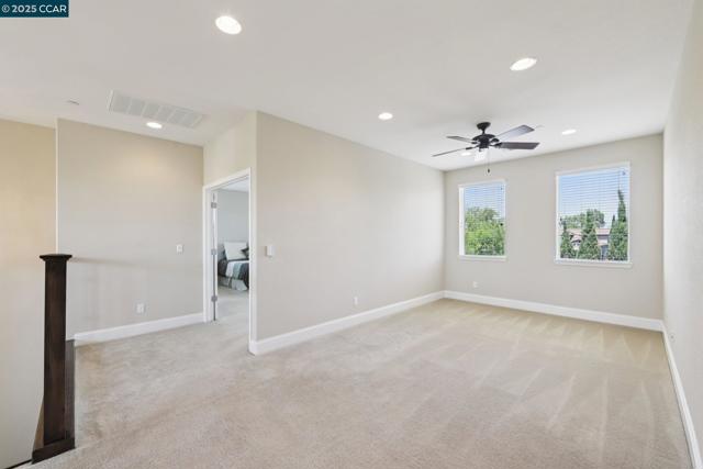 1610 Coventry Dr, Oakley CA: https://media.crmls.org/mediaz/aaaed122-c346-4feb-a116-5a625b0636f5.jpg