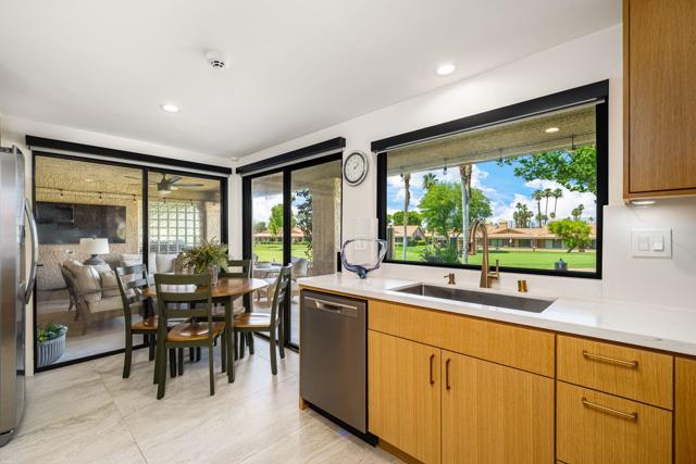 99 Camino Arroyo Place, Palm Desert CA: https://media.crmls.org/mediaz/aaafb897-0a98-4ccb-b6fd-e17466f3bc0b.jpg
