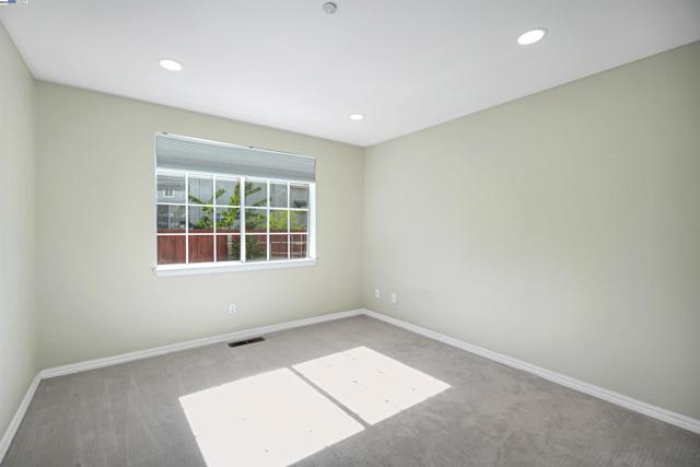 3473 Edinburgh Dr, Livermore CA: https://media.crmls.org/mediaz/aab0797e-dc26-4e38-9140-307b57f22e0d.jpg