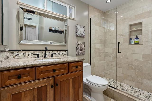560 San Andres Dr., Solana Beach CA: https://media.crmls.org/mediaz/aab27abb-0f2d-4ad1-89e7-55ab9a7fb620.jpg