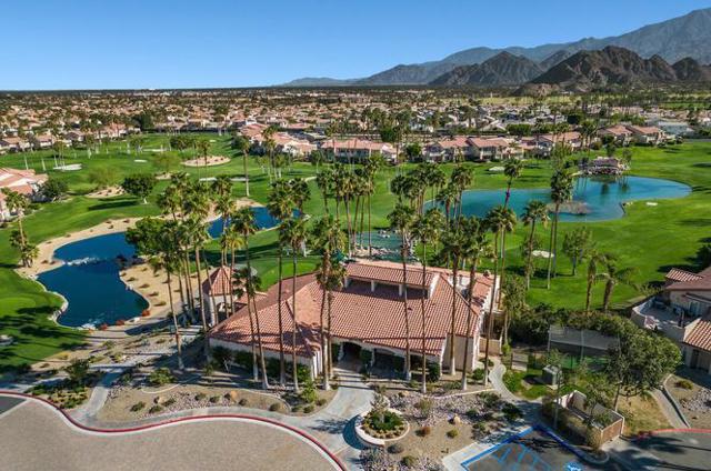78337 Scarlet Court, La Quinta CA: https://media.crmls.org/mediaz/aab29097-c33a-4016-9851-53b5d977ae1d.jpg