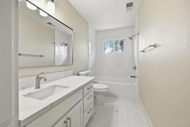 455 Avenue Portola, El Granada CA: https://media.crmls.org/mediaz/aab2c48c-e95d-41ef-b1f0-4d04cb54c795.jpg