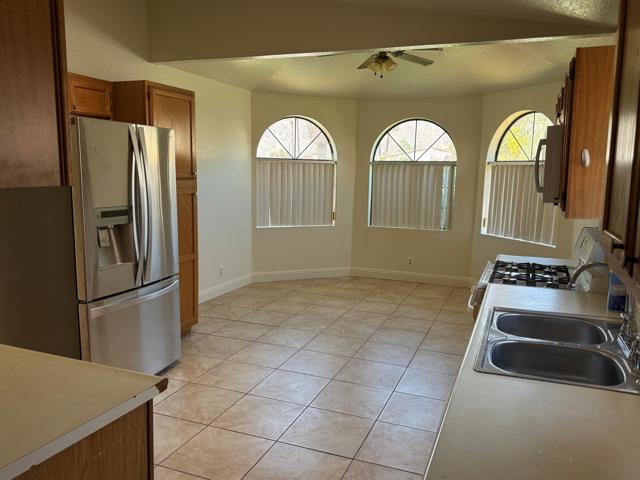 51580 Avenida Villa, La Quinta CA: https://media.crmls.org/mediaz/aab2fbcf-f2be-4389-8664-489c93732bc8.jpg