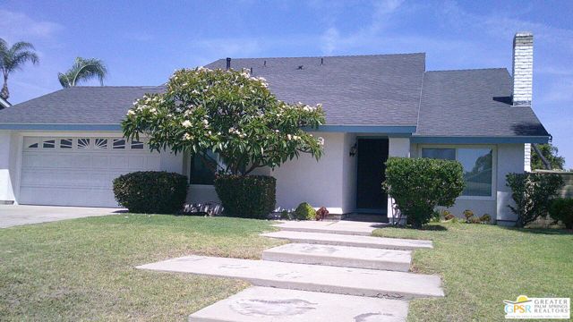 12689 Cypress Avenue, Chino CA: https://media.crmls.org/mediaz/aab3ec38-5417-4d4d-89b9-16b96f595af4.jpg