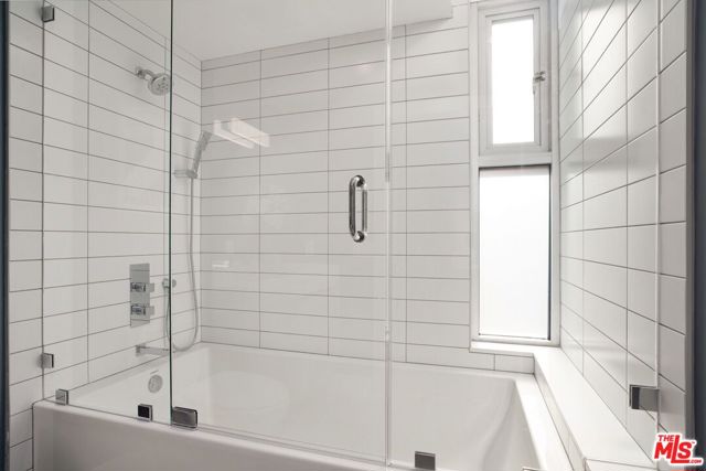 8210 Fountain Avenue, West Hollywood CA: https://media.crmls.org/mediaz/aab5485b-9725-4c48-b707-002a76511a08.jpg