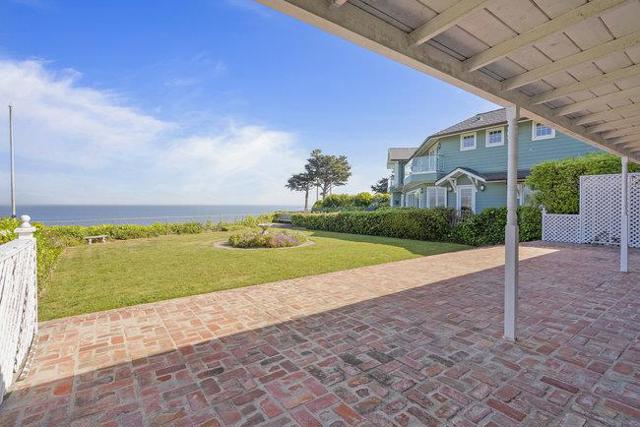 4750 Opal Cliff Drive, Santa Cruz CA: https://media.crmls.org/mediaz/aab57676-c866-4478-982d-b10d81dc3718.jpg