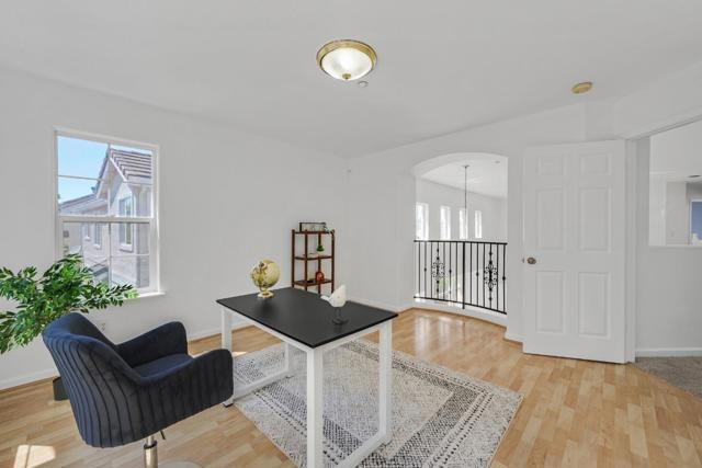 36075 Crystal Springs Drive, Newark CA: https://media.crmls.org/mediaz/aab5af6a-d390-4141-b328-33770eaecf31.jpg