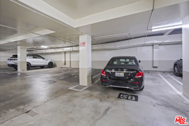 801 Ocean Avenue, Santa Monica CA: https://media.crmls.org/mediaz/aab5c116-05e6-4a81-a802-21f73b54e6cd.jpg