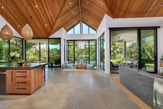 630 Ocean View Avenue, Encinitas CA: https://media.crmls.org/mediaz/aab5e5d2-a6b5-4dc1-a218-99f1a8684bc4.jpg