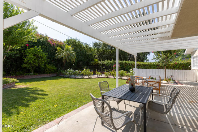4650 Encinas Drive, La Canada Flintridge CA: https://media.crmls.org/mediaz/aab70510-4a64-4496-abef-3cbcdbe668a2.jpg