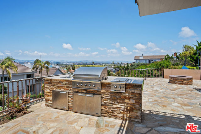 229 Rees Street, Playa del Rey CA: https://media.crmls.org/mediaz/aab7cfae-c4ab-4d43-aa8b-0df057626dc9.jpg