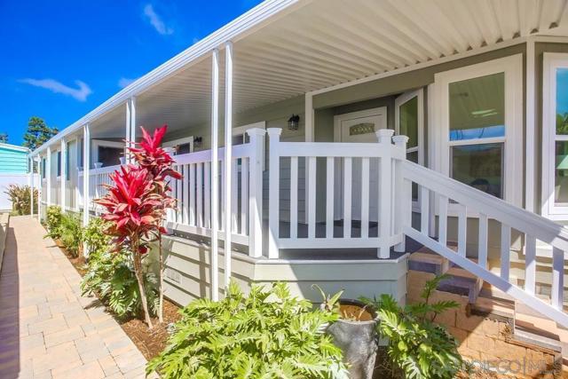 7224 San Benito, Carlsbad CA: https://media.crmls.org/mediaz/aab7fa27-6952-4cb7-b980-94e85adaa63d.jpg