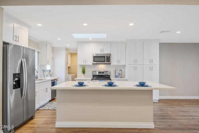 Detail Gallery Image 11 of 76 For 13325 Village 13, Camarillo,  CA 93012 - 3 Beds | 2 Baths