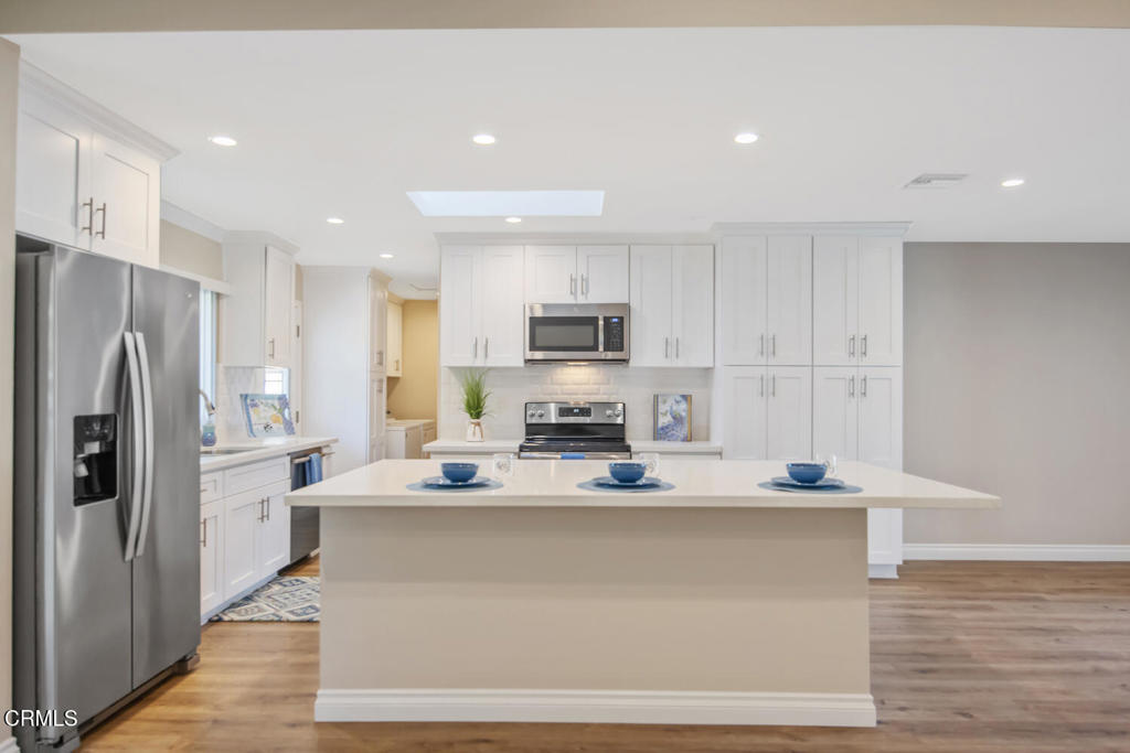 MLS #V1-33673 image #10