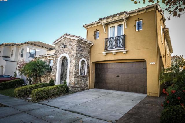 3252 Carpenter Way, San Ramon CA: https://media.crmls.org/mediaz/aab8ff32-ce7f-4643-af06-1c2bc503c0b1.jpg