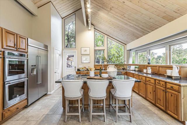 19233 Mountain Way, Los Gatos CA: https://media.crmls.org/mediaz/aab91391-a303-4967-98af-9cc8d9e49156.jpg