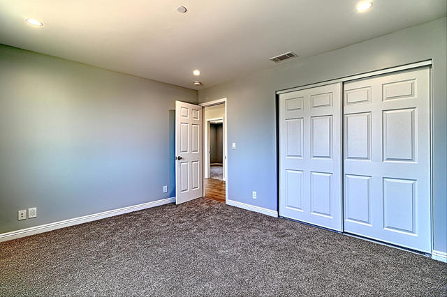 159 S Hayes Avenue, Oxnard CA: https://media.crmls.org/mediaz/aaba4905-13a5-4061-8979-96dc13469822.jpg