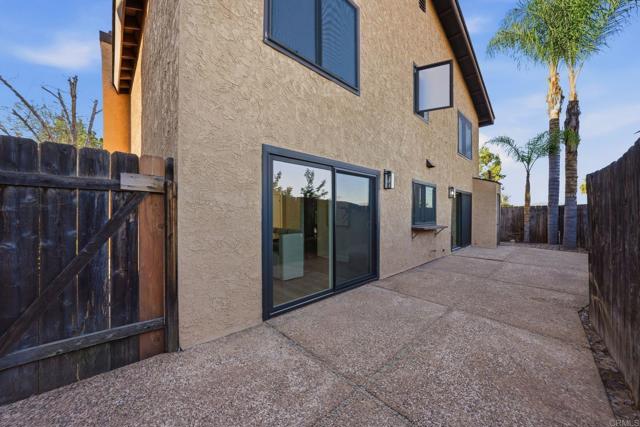 Detail Gallery Image 19 of 21 For 1043 Helix Village Dr, El Cajon,  CA 92020 - 3 Beds | 2/1 Baths